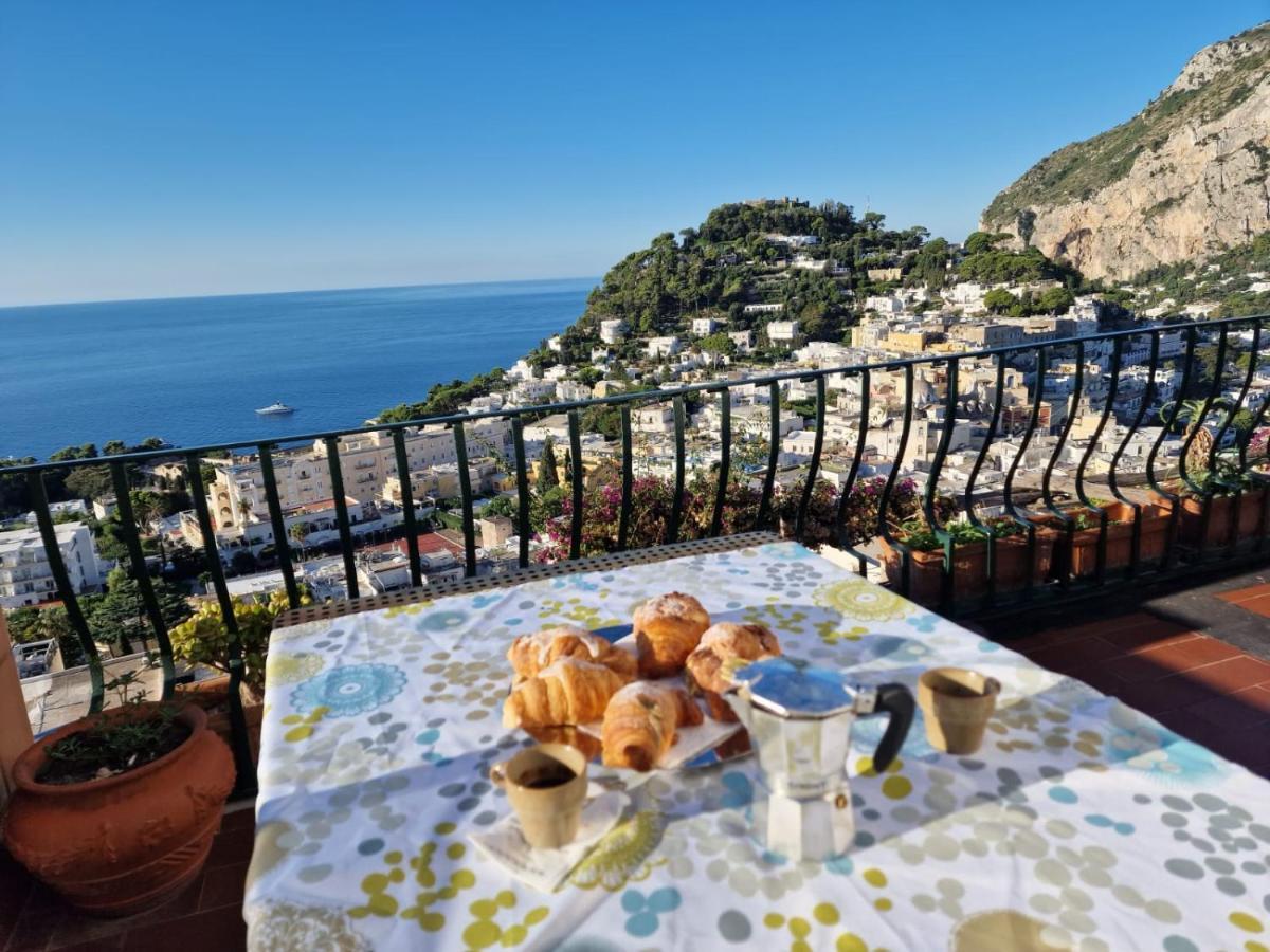 Sunshine Lägenhet Capri Exteriör bild