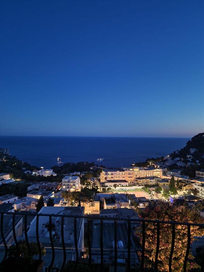 Sunshine Lägenhet Capri Exteriör bild