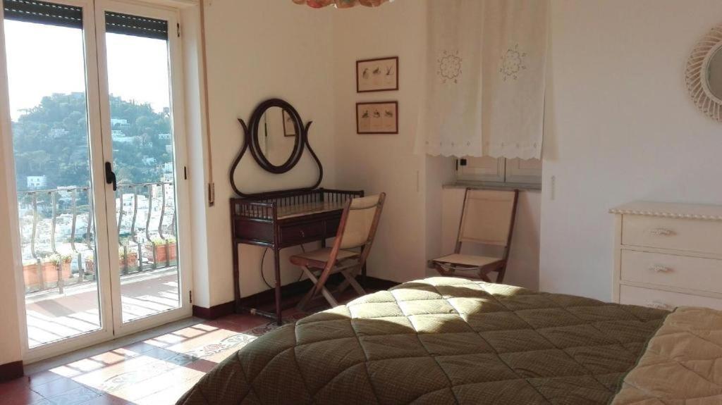Sunshine Lägenhet Capri Exteriör bild